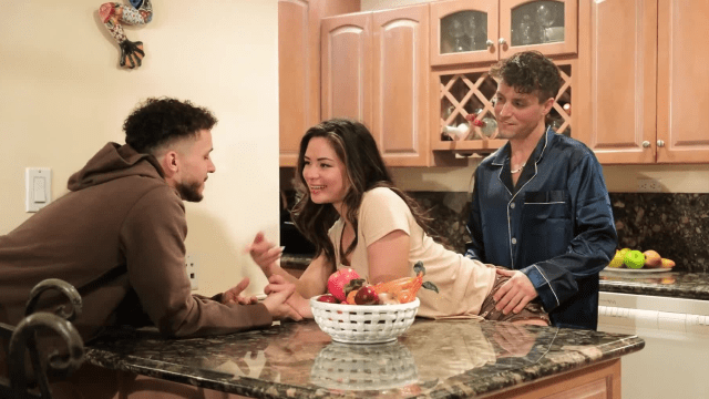 Động cơ thầm kín của đứa em gái cưng - iywipjdu.sbs