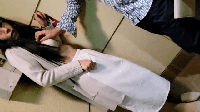 FC2_PPV_4584769 - Cô gái phải lấy thân trả nợ vì bị người tình phản bội - iywipjdu.sbs