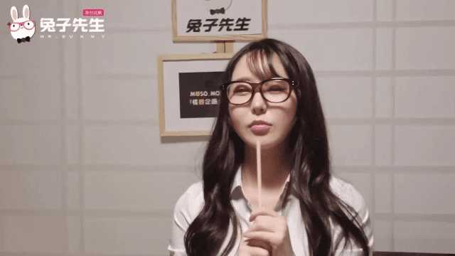 TZ100 - Hiếp dâm tập thể em gái hàng ngon đêm giao thừa - iywipjdu.sbs