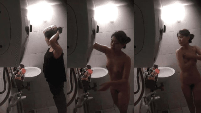 Thêm 1 em xinh gái dáng ngon đi tắm bị quay lén - iywipjdu.sbs